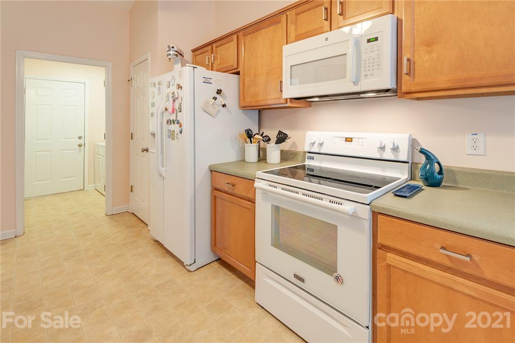 104 Forest Lake Drive Asheville NC 28803