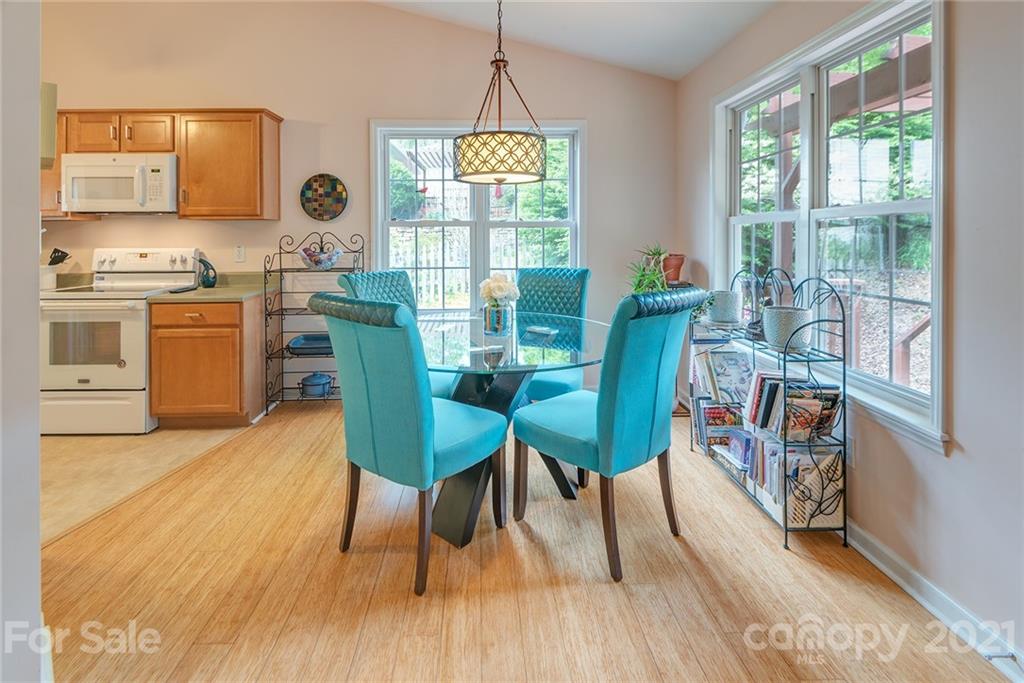 104 Forest Lake Drive Asheville NC 28803