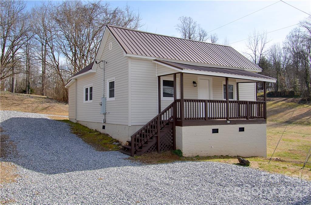 154 Church Street Marion NC 28752