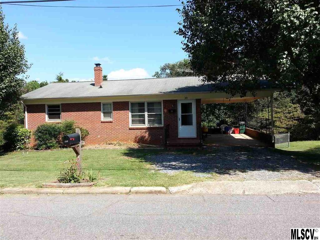 401 N Davis Avenue Newton NC 28658