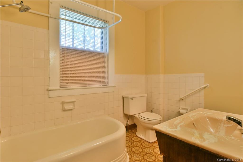 394 N Louisiana Avenue Asheville NC 28806