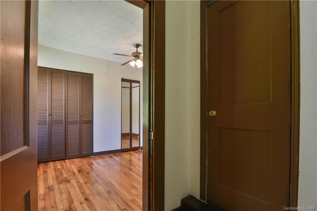 394 N Louisiana Avenue Asheville NC 28806