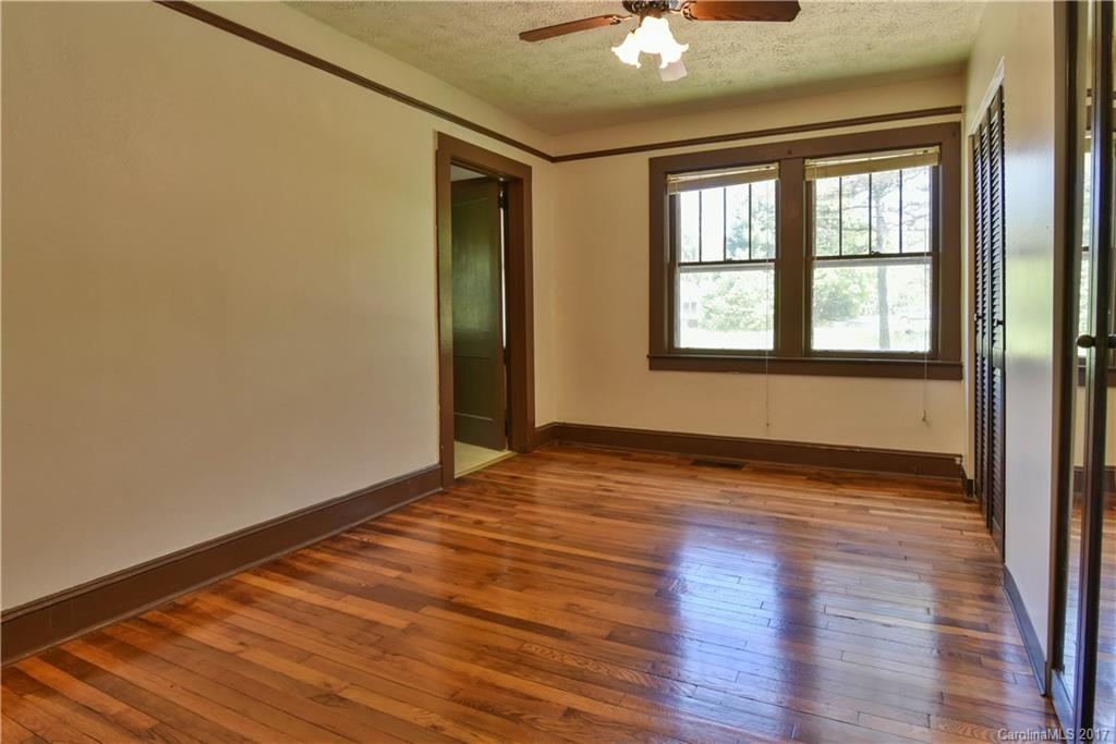 394 N Louisiana Avenue Asheville NC 28806