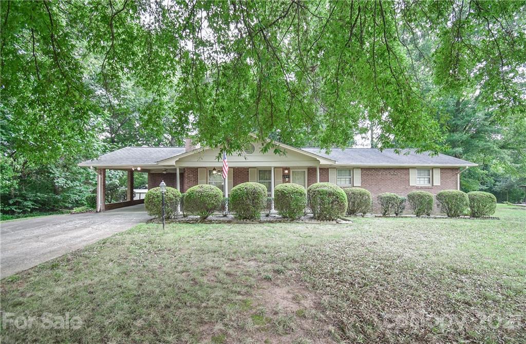 2661 Magnolia Street Conover NC 28613