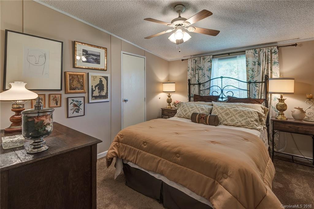 64 Hendl Way Leicester NC 28748