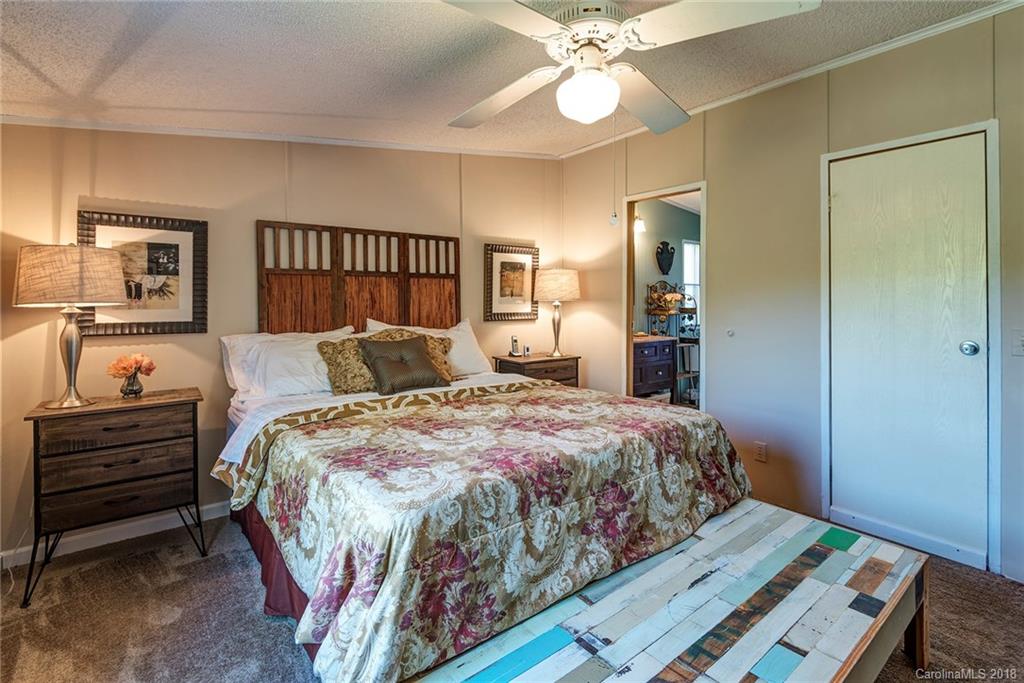 64 Hendl Way Leicester NC 28748