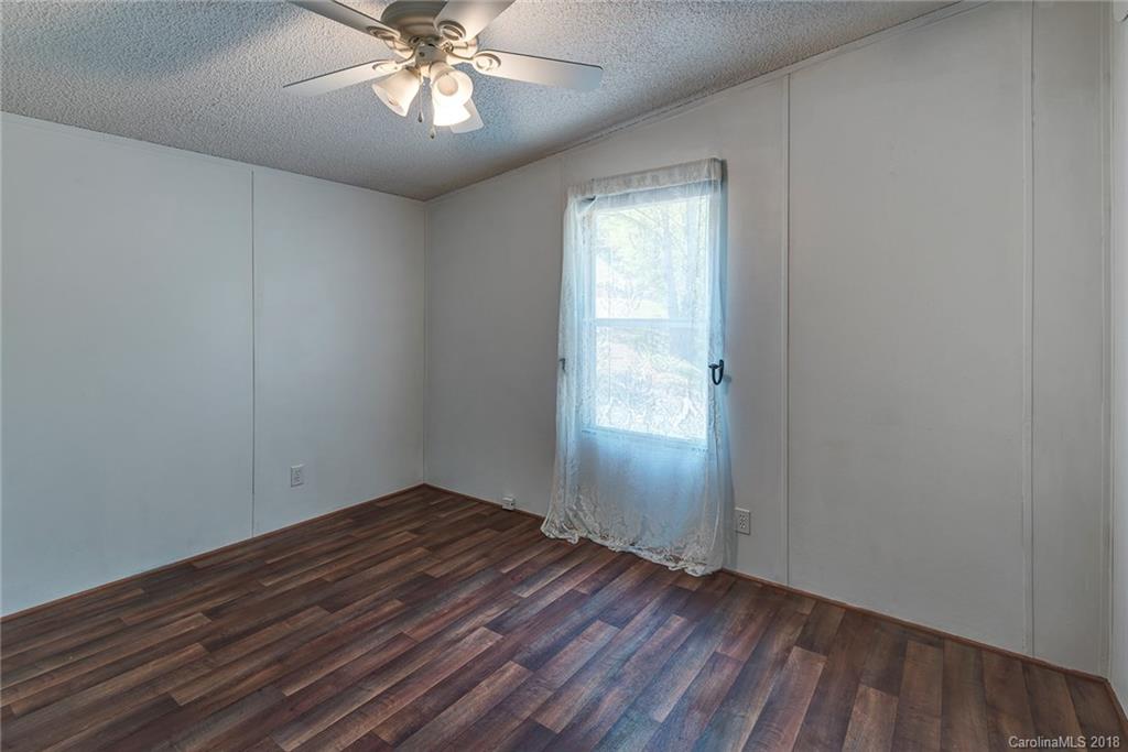64 Hendl Way Leicester NC 28748