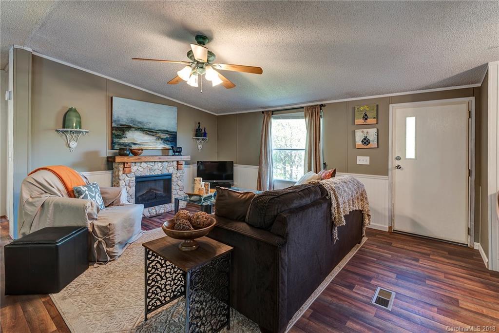 64 Hendl Way Leicester NC 28748
