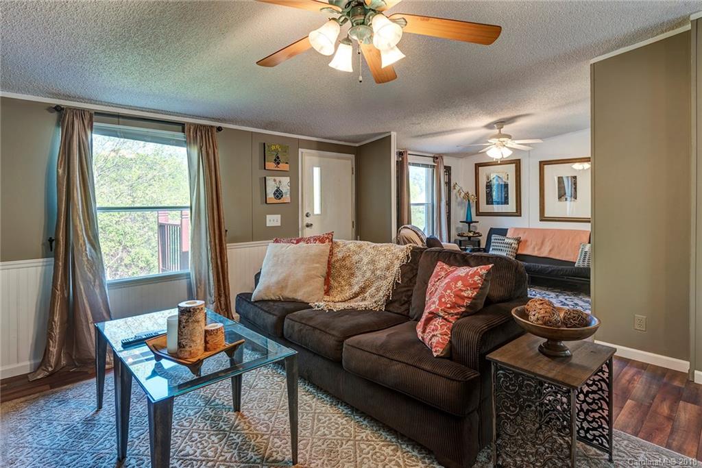 64 Hendl Way Leicester NC 28748