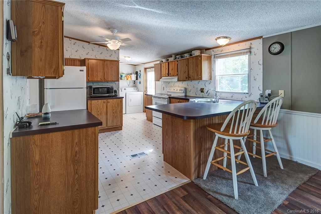 64 Hendl Way Leicester NC 28748