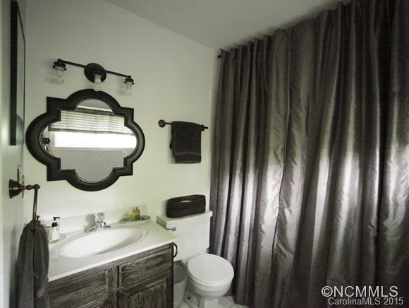 2 White Oak Road Asheville NC 28803