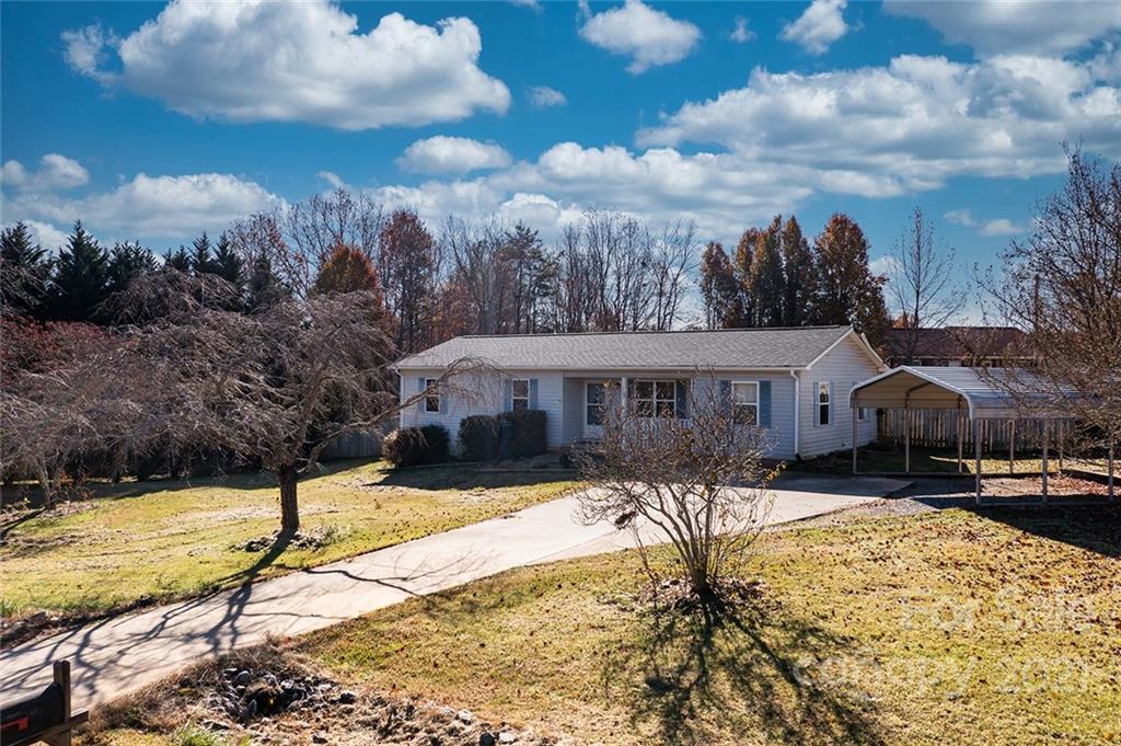 2682 Tumbleweed Drive Lenoir NC 28645