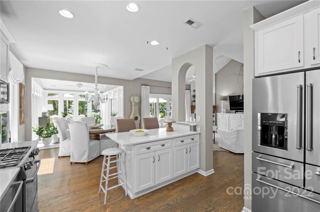 1096 Stonedown Lane Matthews NC 28104