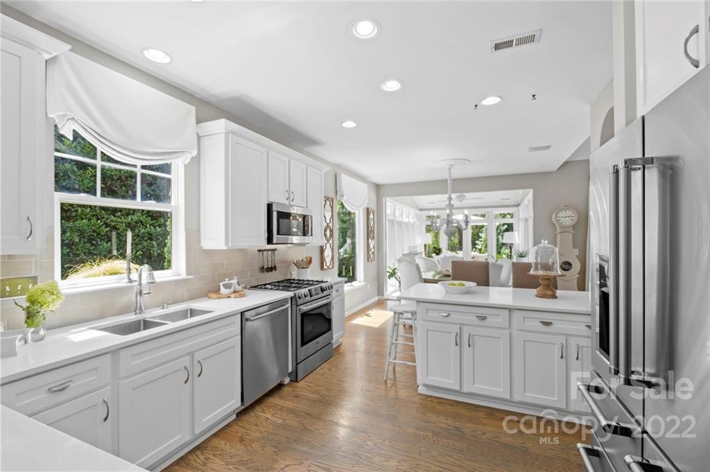 1096 Stonedown Lane Matthews NC 28104
