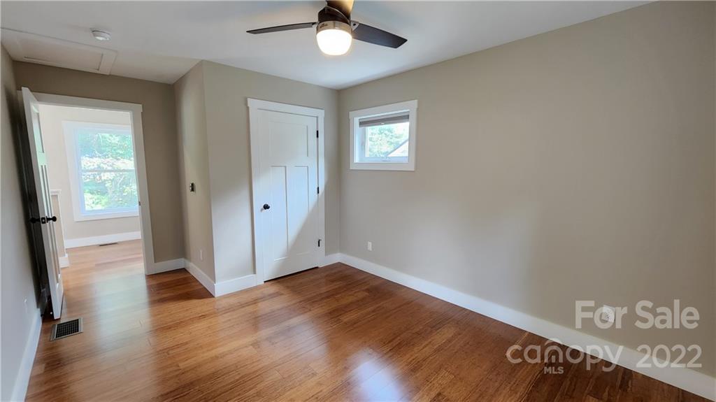 27 Hubbard Avenue Asheville NC 28806