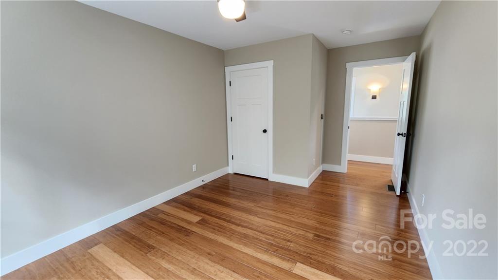 27 Hubbard Avenue Asheville NC 28806