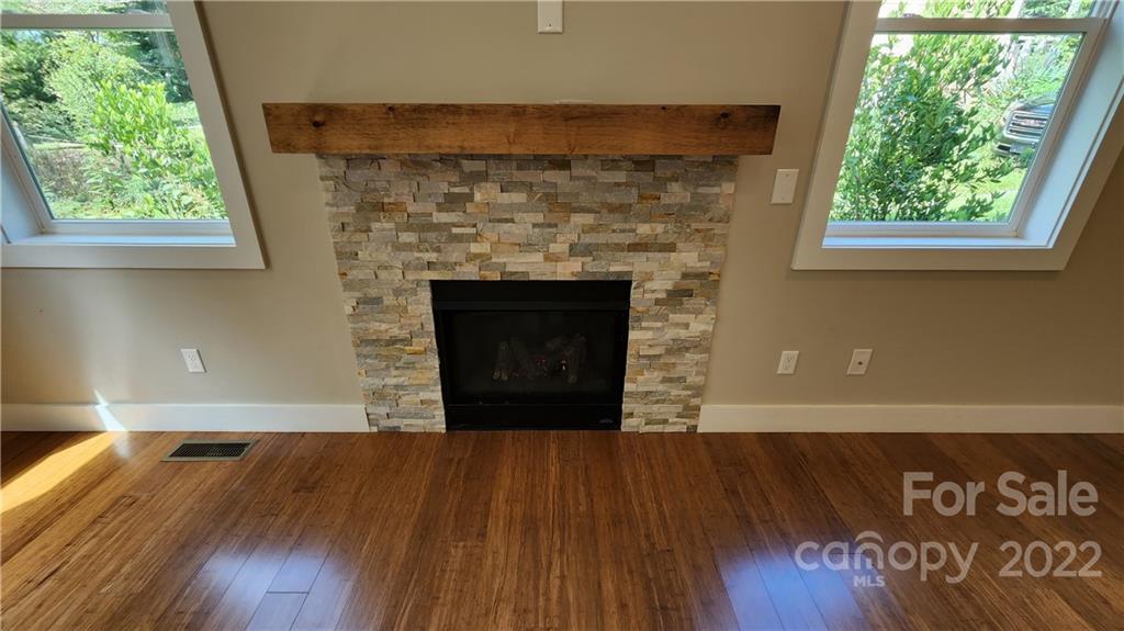 27 Hubbard Avenue Asheville NC 28806