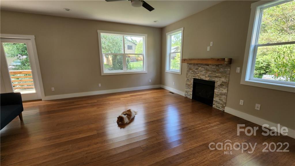 27 Hubbard Avenue Asheville NC 28806
