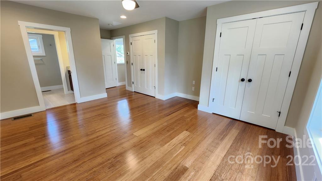 27 Hubbard Avenue Asheville NC 28806