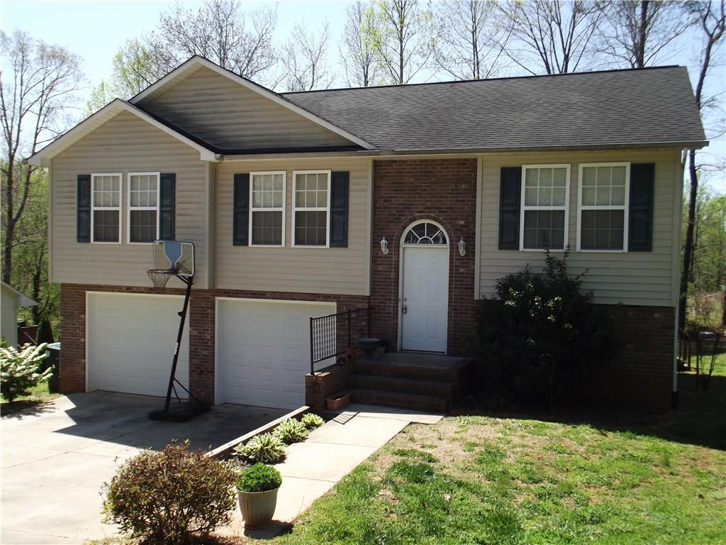423 E L Street Newton NC 28658