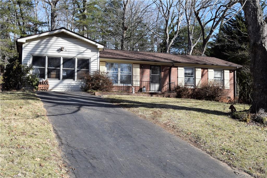 287 Foxcroft Drive Asheville NC 28806