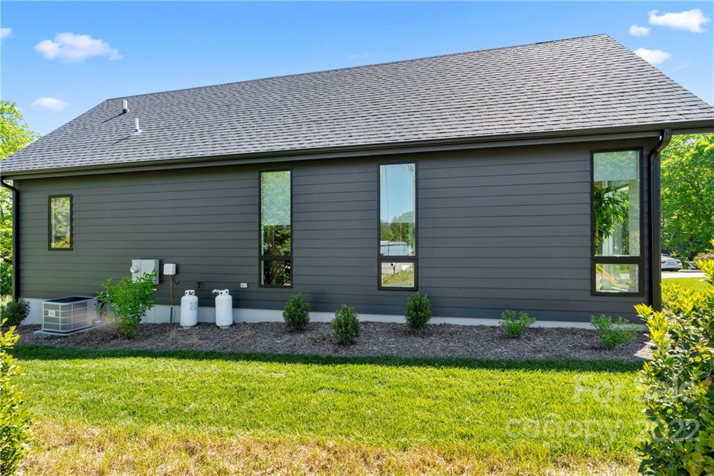 102 Timberview Drive Swannanoa NC 28778