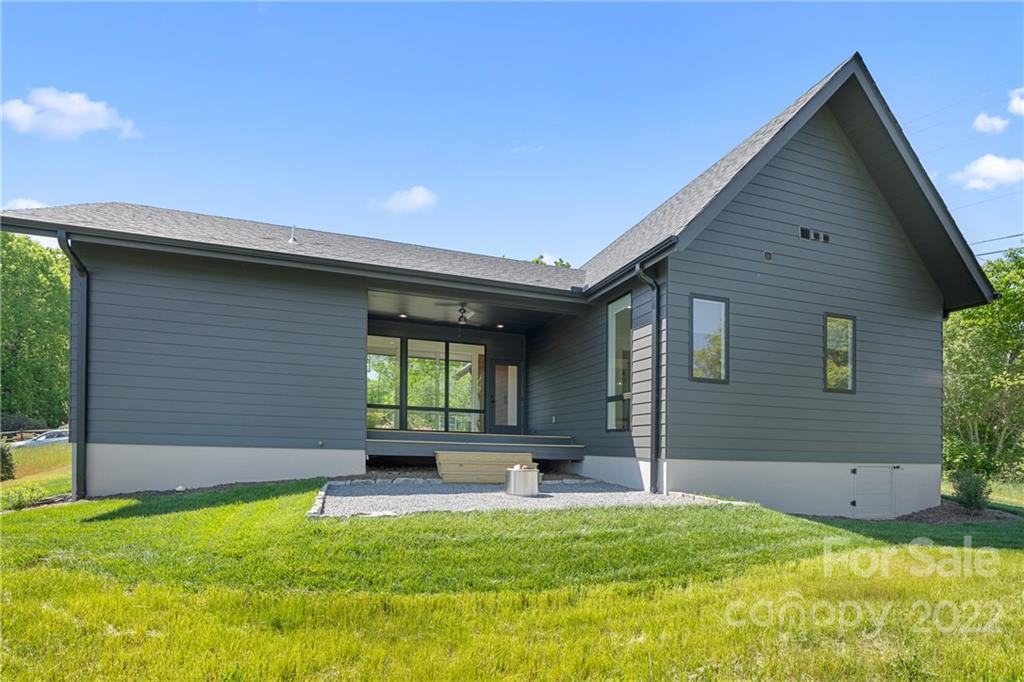 102 Timberview Drive Swannanoa NC 28778