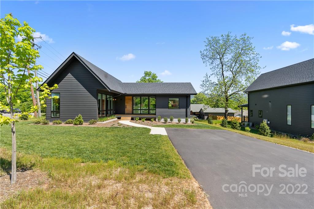 102 Timberview Drive Swannanoa NC 28778