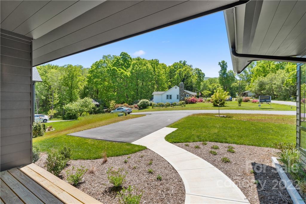102 Timberview Drive Swannanoa NC 28778
