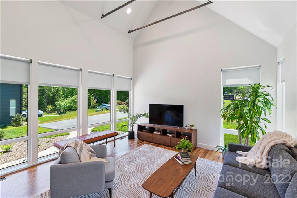 102 Timberview Drive Swannanoa NC 28778