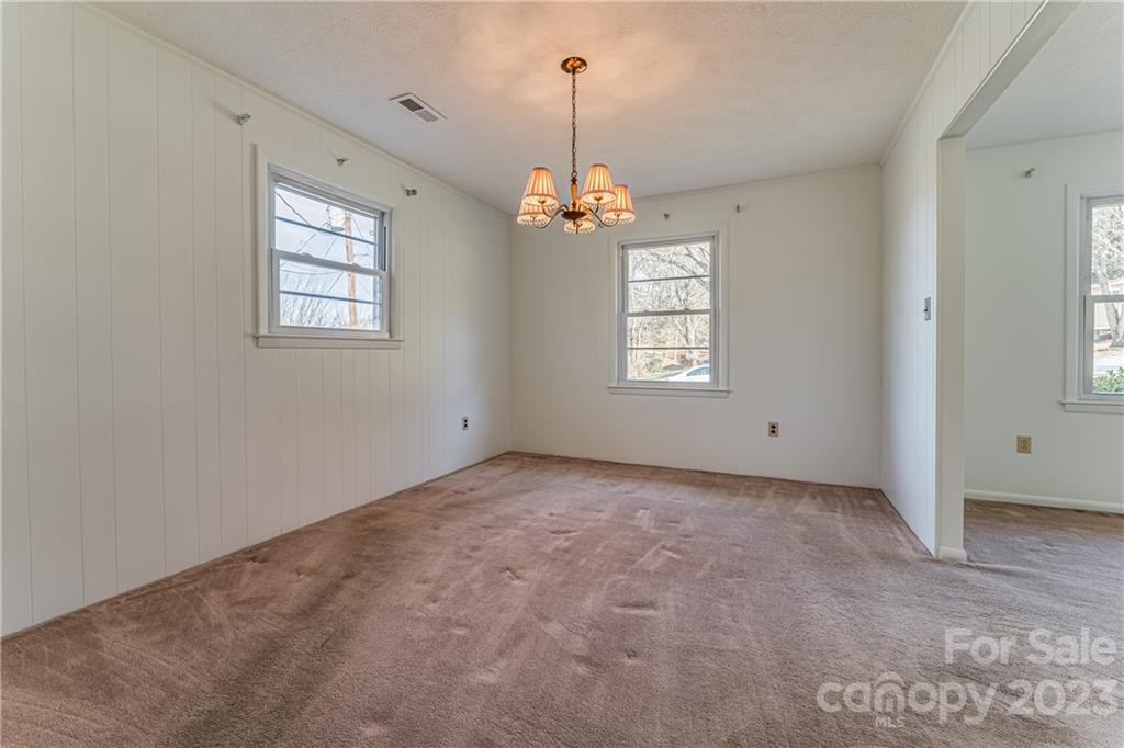 17 Fieldcrest Circle Asheville NC 28806