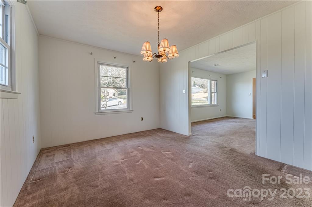 17 Fieldcrest Circle Asheville NC 28806