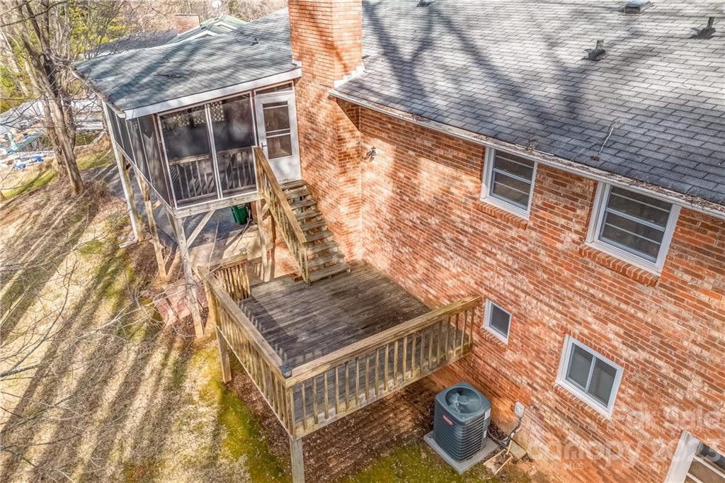 17 Fieldcrest Circle Asheville NC 28806