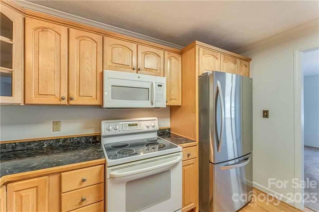 17 Fieldcrest Circle Asheville NC 28806