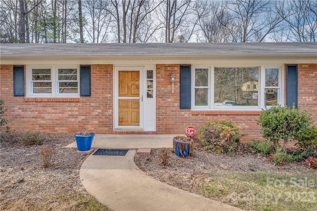 17 Fieldcrest Circle Asheville NC 28806