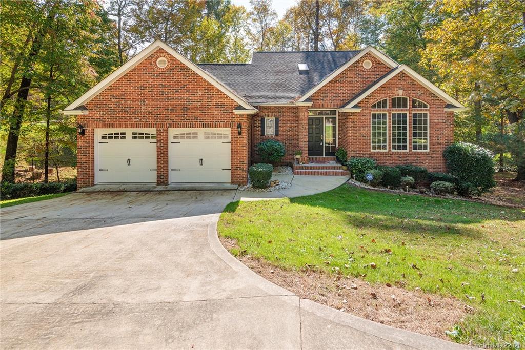 62 Queen Road Candler NC 28715