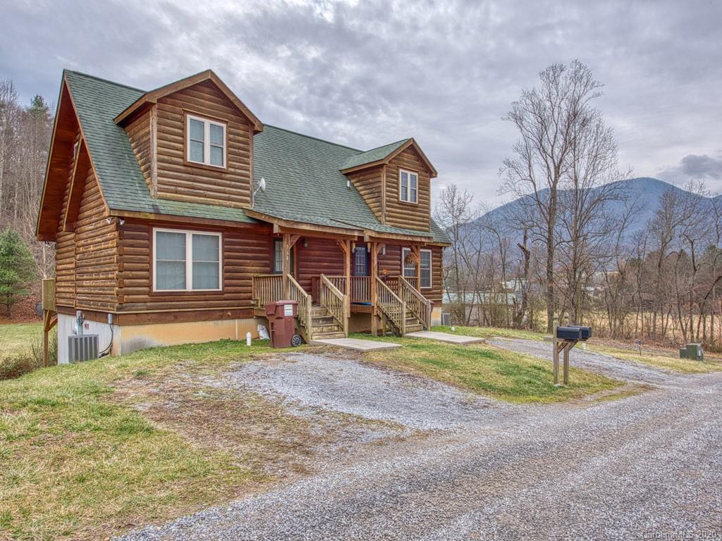 162-164 Travelers Point Waynesville NC 28785