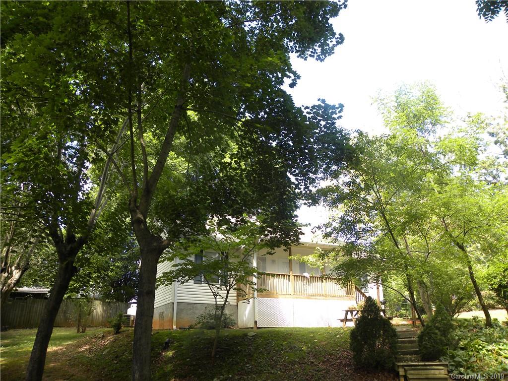 23 Peace Street Asheville NC 28806