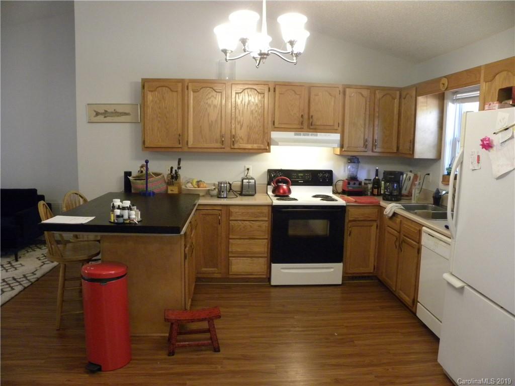 23 Peace Street Asheville NC 28806