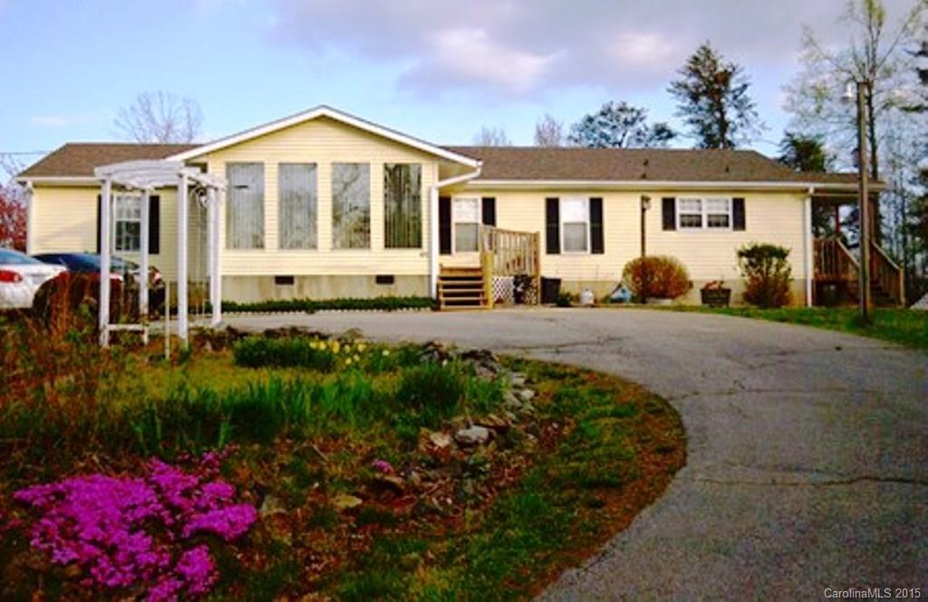 420 S Bobs Creek Road Zirconia NC 28790