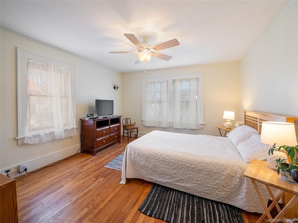 96 Pearson Drive Asheville NC 28801