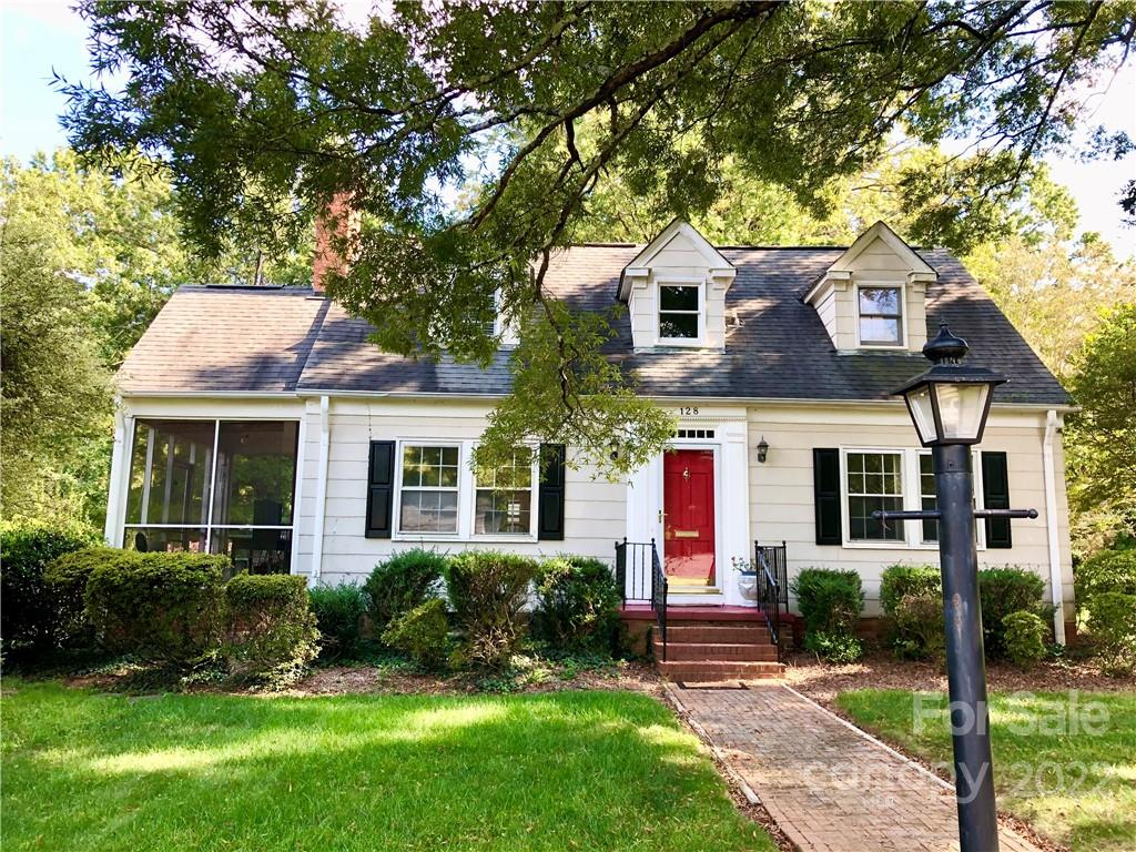 128 Hillcrest Avenue SE Concord NC 28025