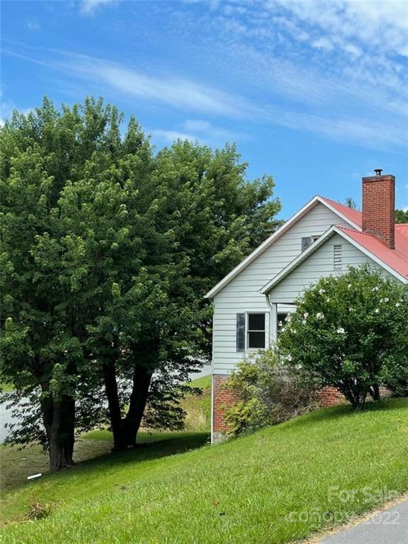 202 Snow Hill Road Bakersville NC 28705
