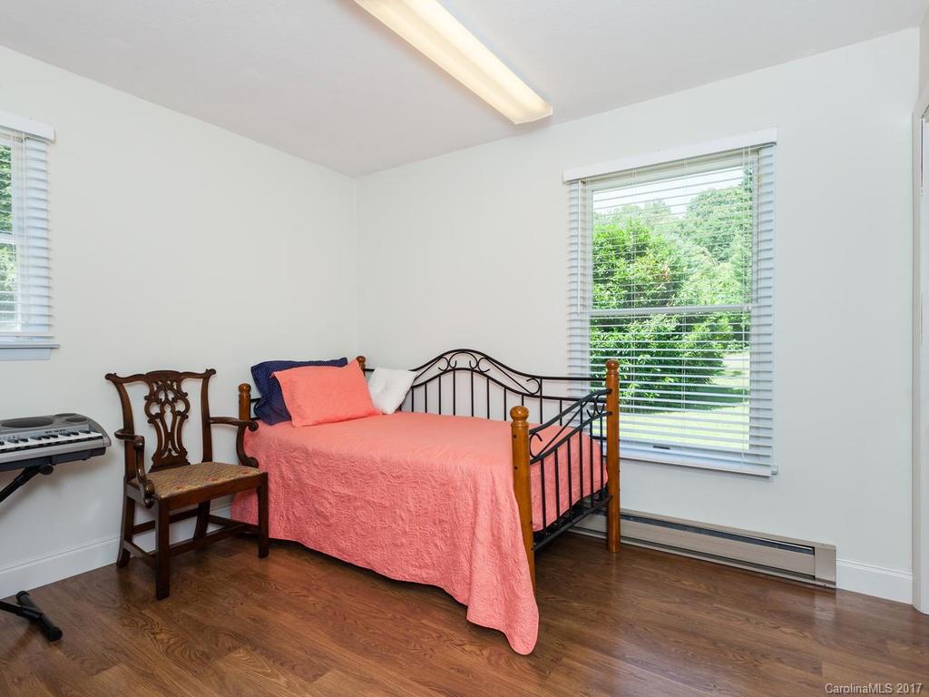 110 Brooks Cove Road Candler NC 28715