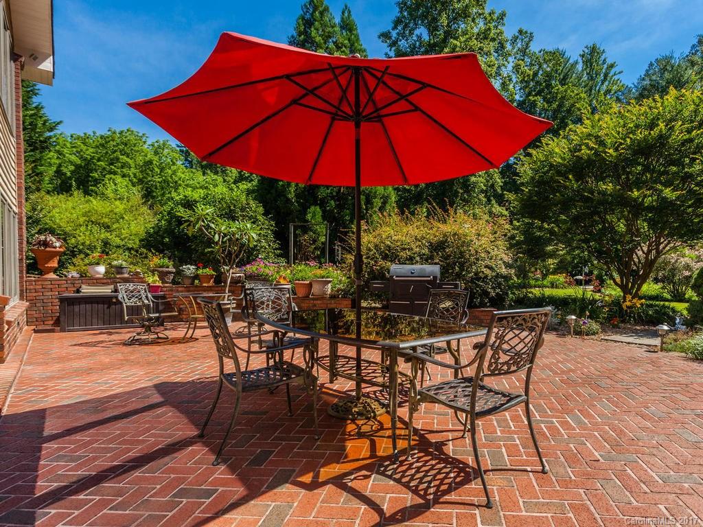 110 Brooks Cove Road Candler NC 28715