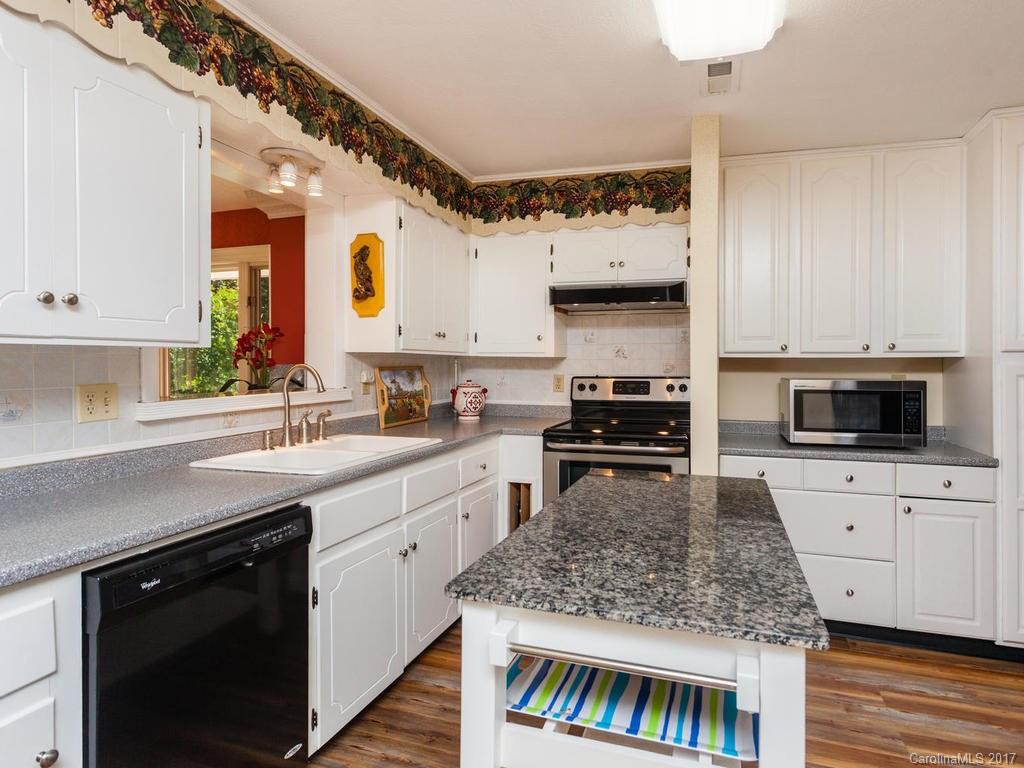 110 Brooks Cove Road Candler NC 28715