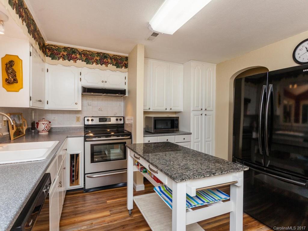 110 Brooks Cove Road Candler NC 28715