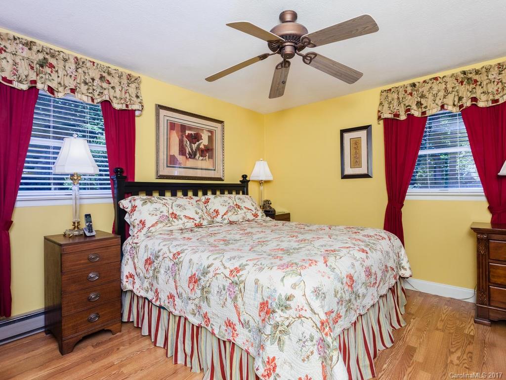 110 Brooks Cove Road Candler NC 28715