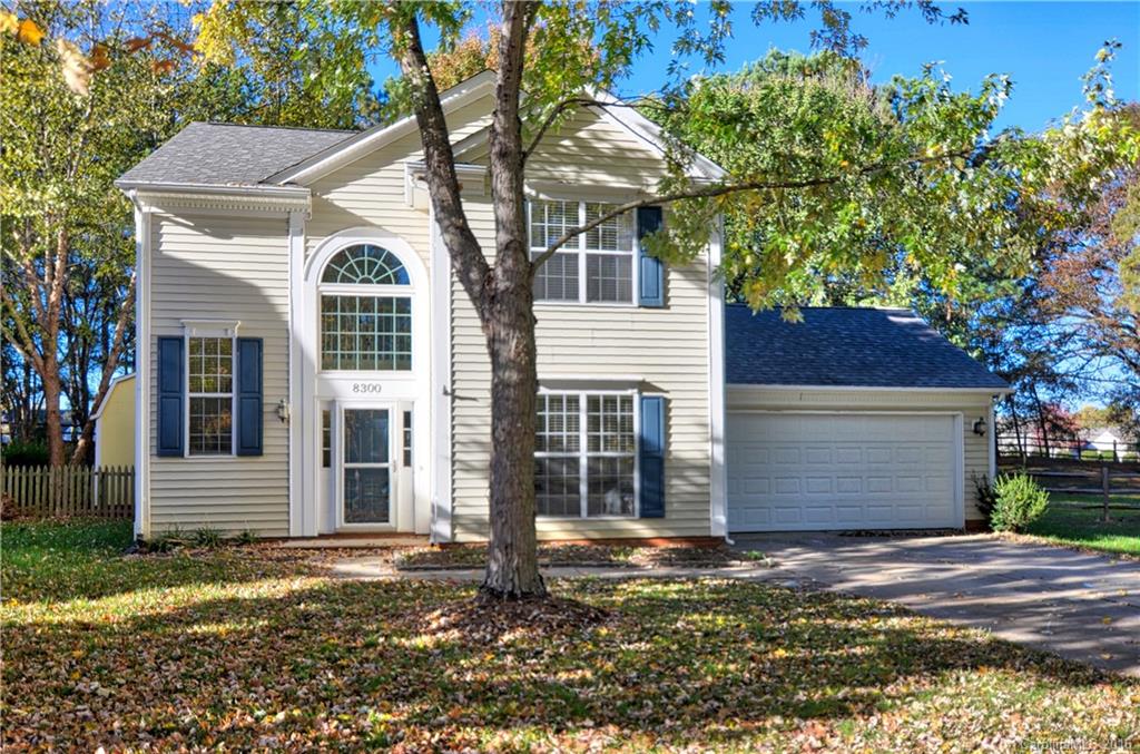 8300 Gidleigh Court Charlotte NC 28216