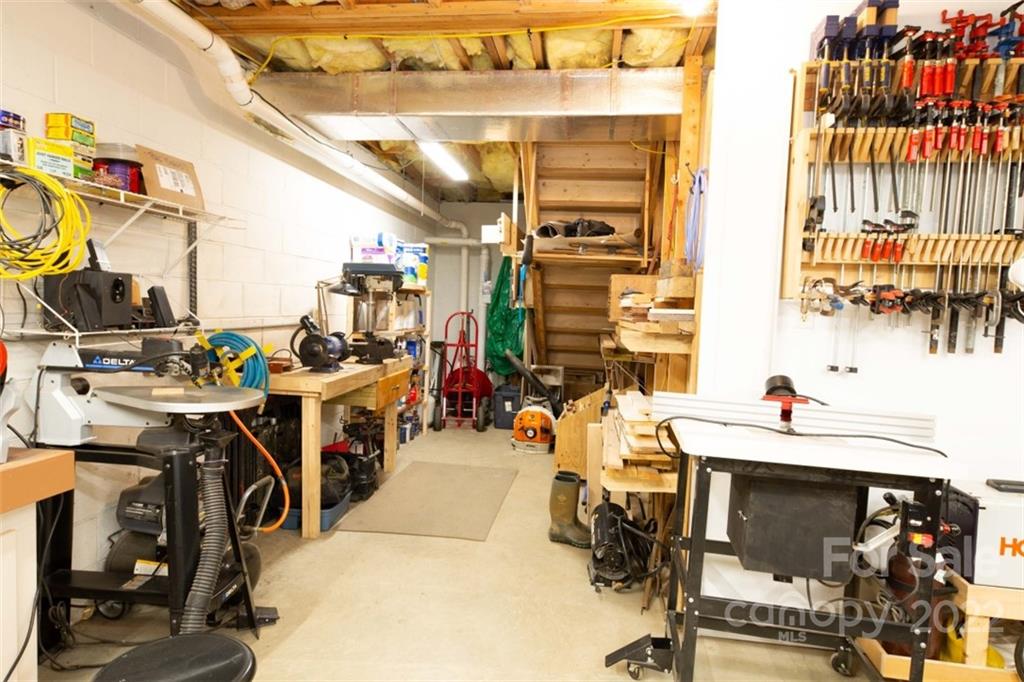 1645 Hickory Springs Road Burnsville NC 28714